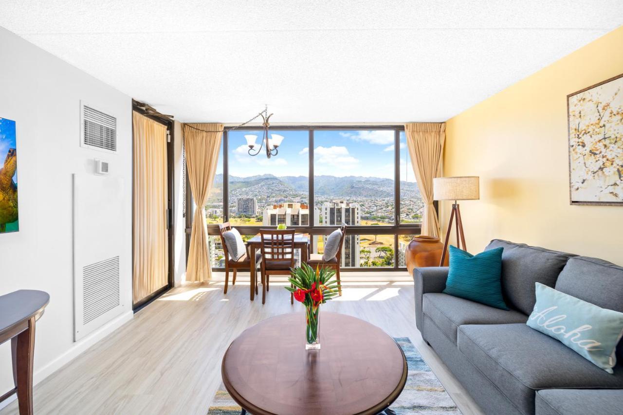 Stunning Mountain View Condo, Near Beach With Parking Honolulu Exterior photo