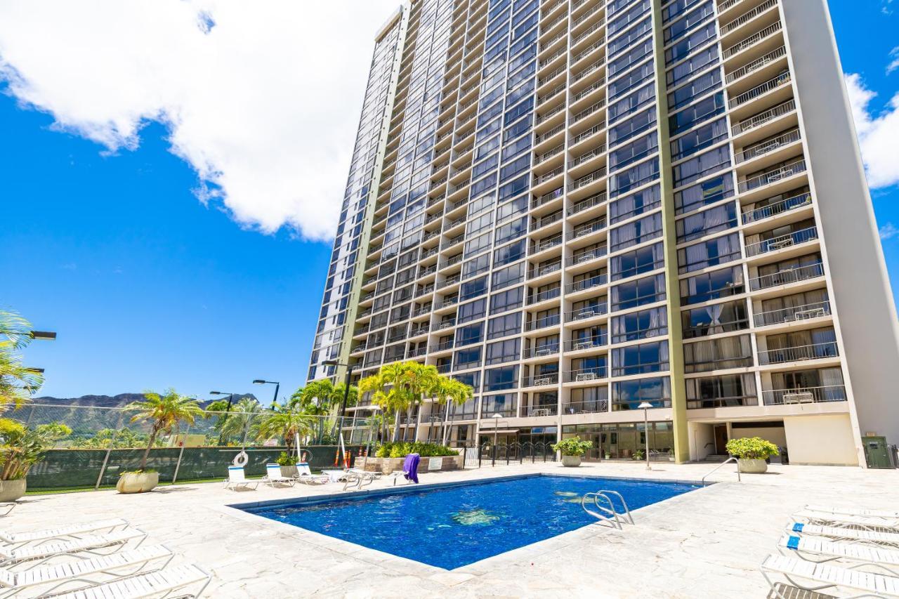 Stunning Mountain View Condo, Near Beach With Parking Honolulu Exterior photo