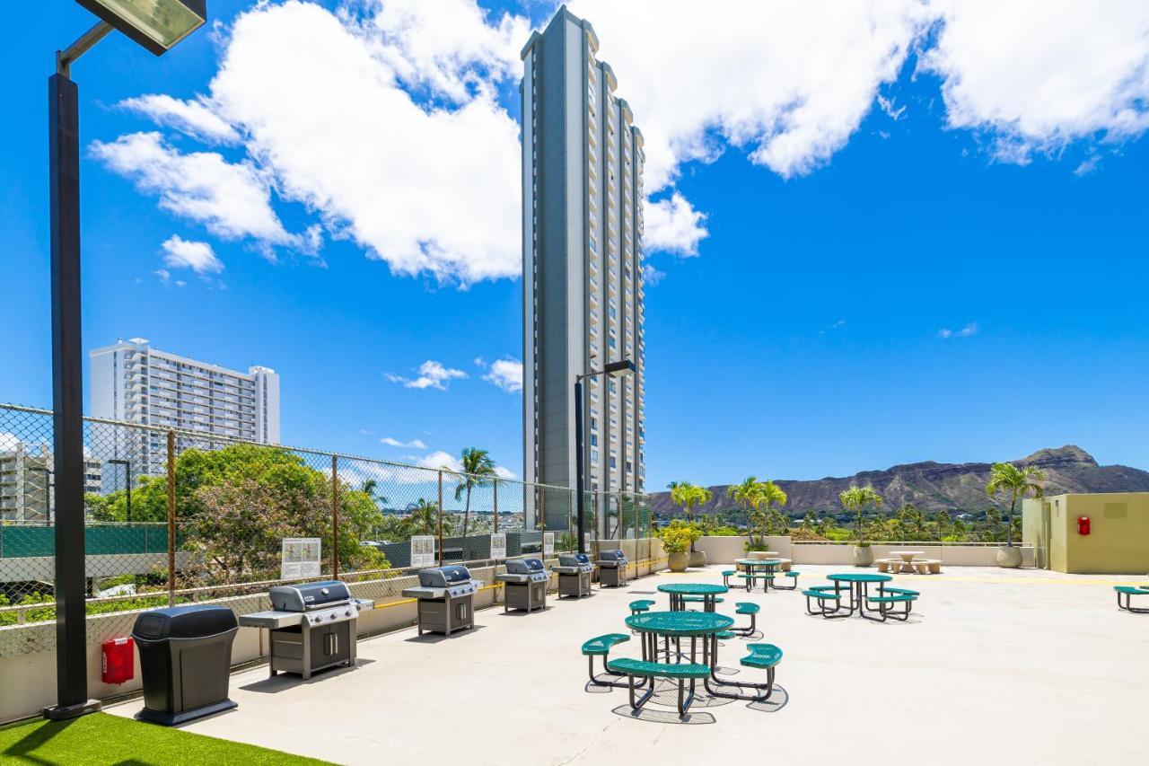 Stunning Mountain View Condo, Near Beach With Parking Honolulu Exterior photo